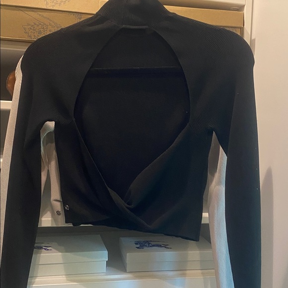 lululemon athletica Black and White Crop Top - Picture 1 of 3